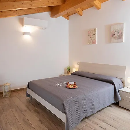 Casa Rossa - Regarda Travel Bardolino